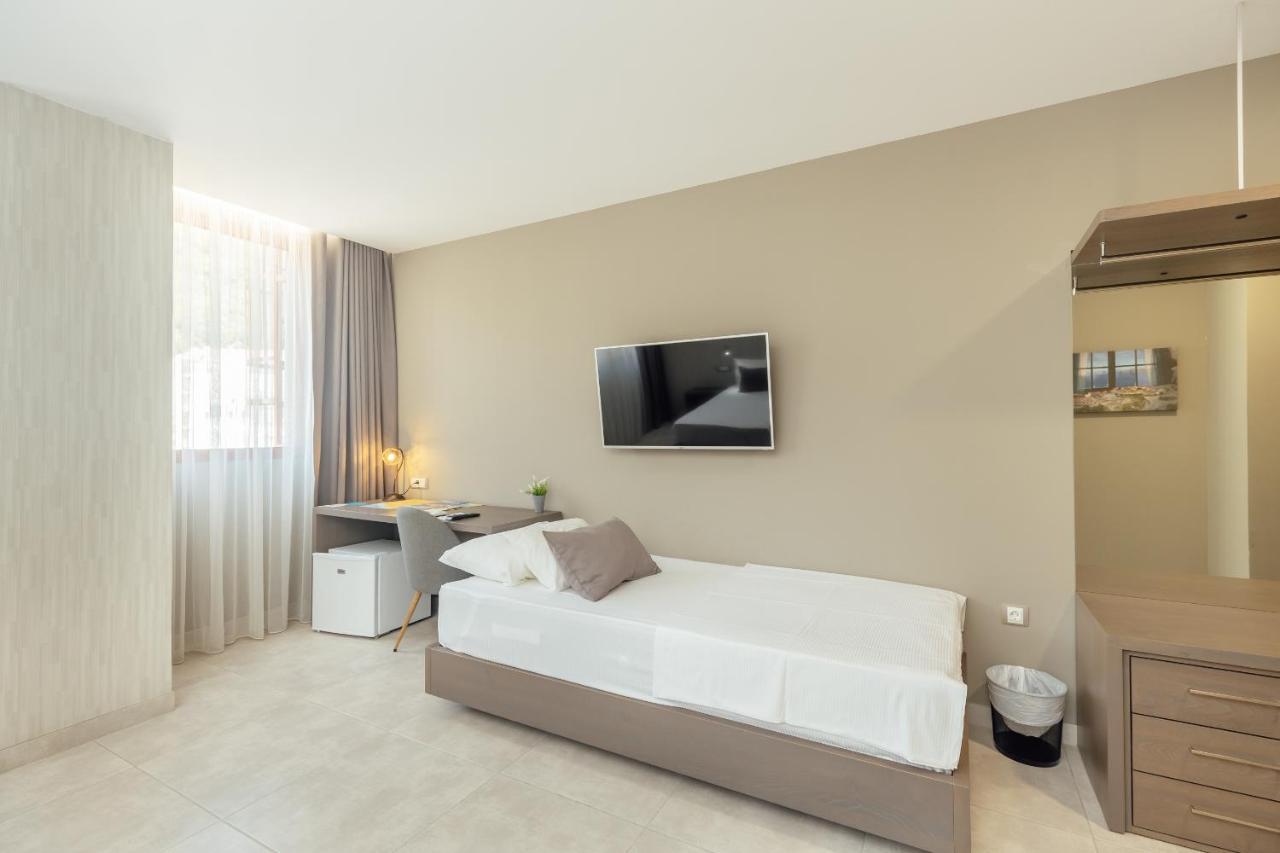 Hotel Centar Novi Herceg Novi Esterno foto