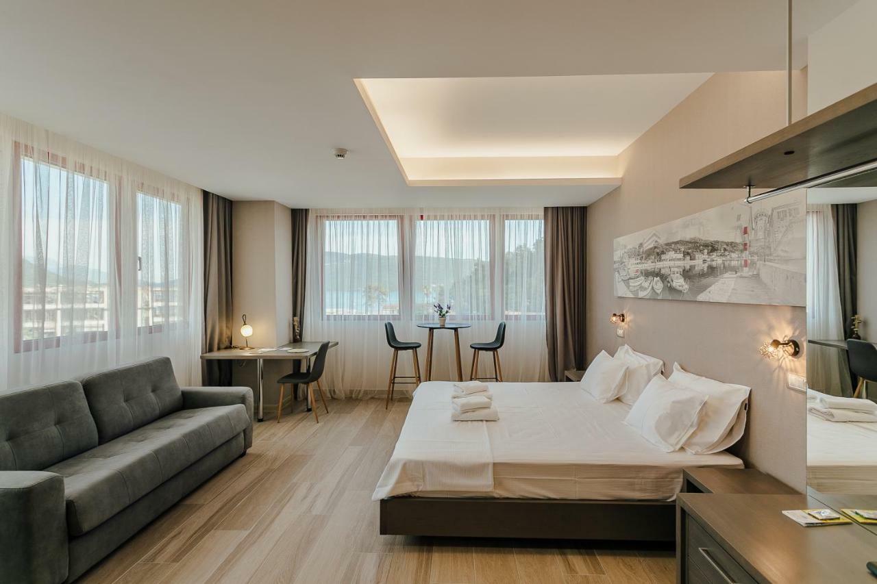 Hotel Centar Novi Herceg Novi Esterno foto