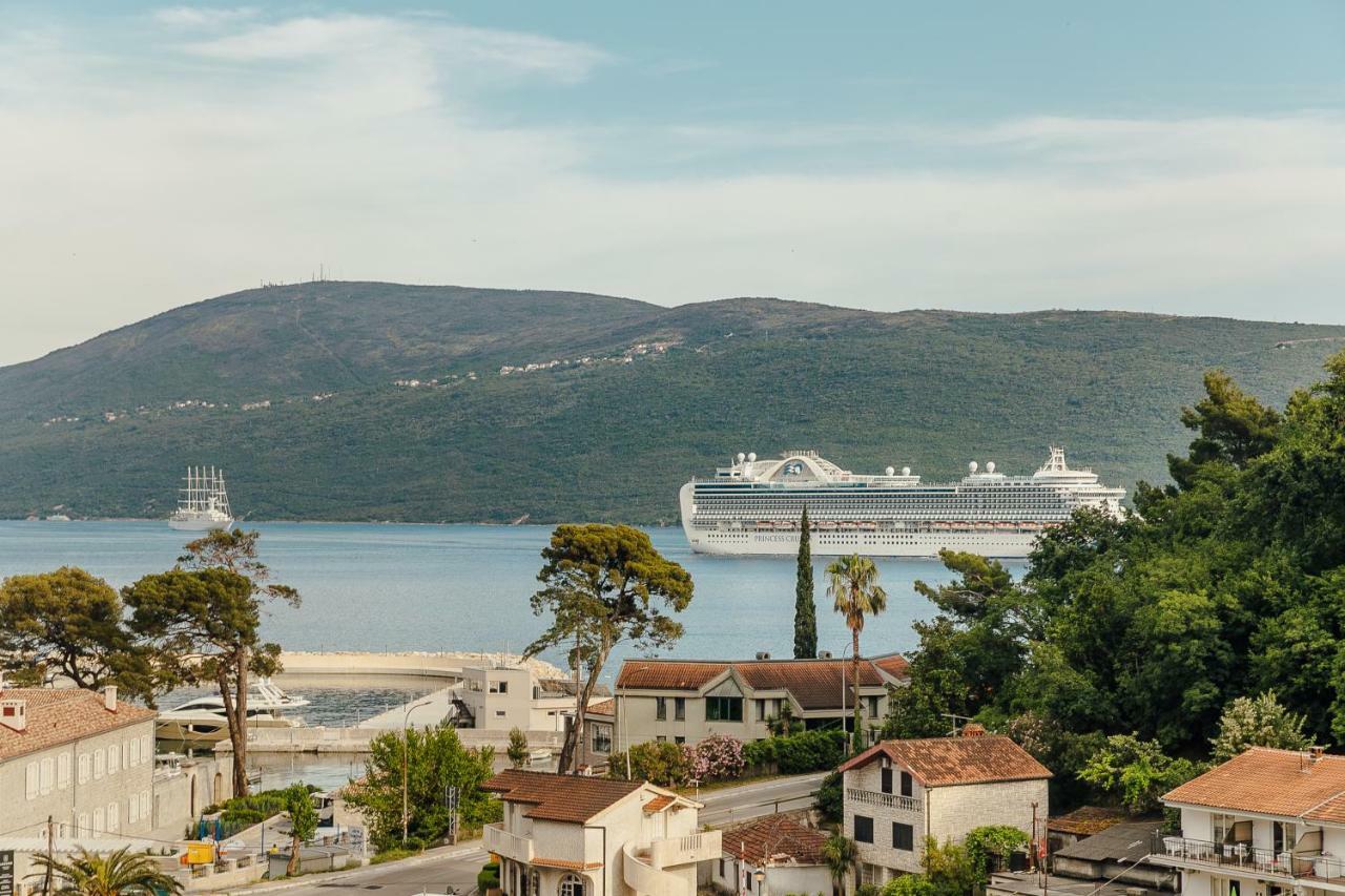 Hotel Centar Novi Herceg Novi Esterno foto