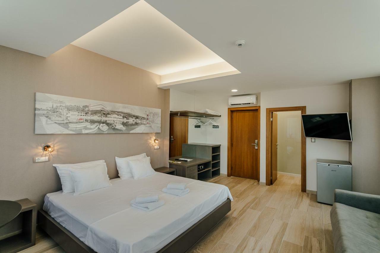 Hotel Centar Novi Herceg Novi Esterno foto
