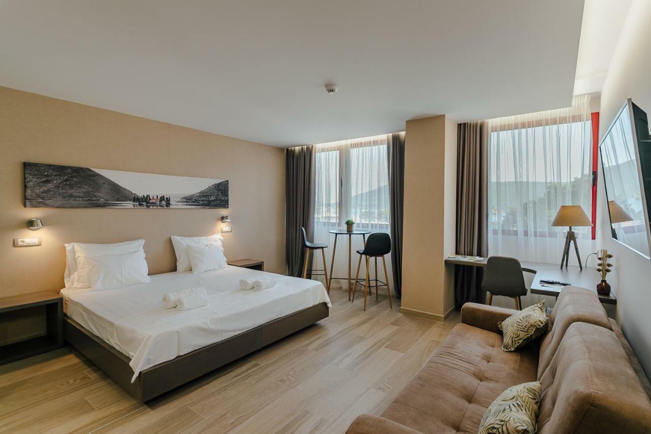Hotel Centar Novi Herceg Novi Esterno foto