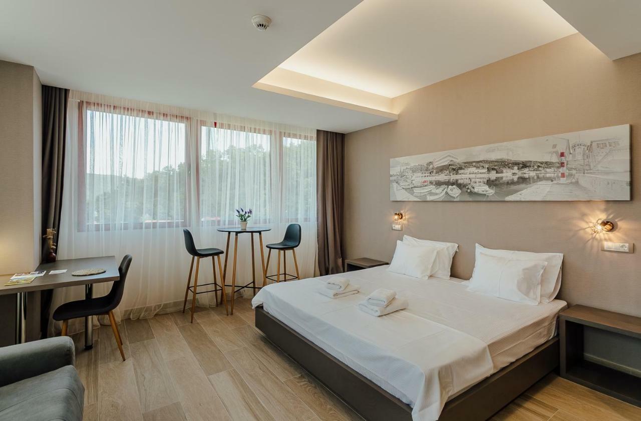 Hotel Centar Novi Herceg Novi Esterno foto